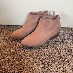 Women's Suede Ankle Boots - Pink